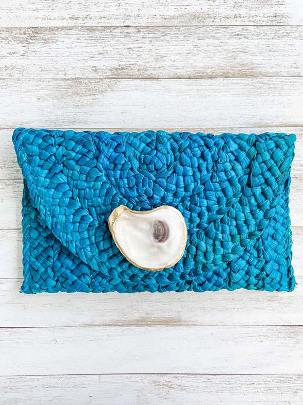 The Oyster Straw Clutch