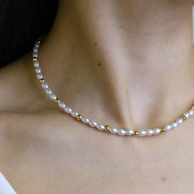 Dainty Pearl Chocker