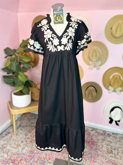 (THML) The Black Mexicali Dress