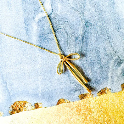 The Simple Bow Gold Necklace